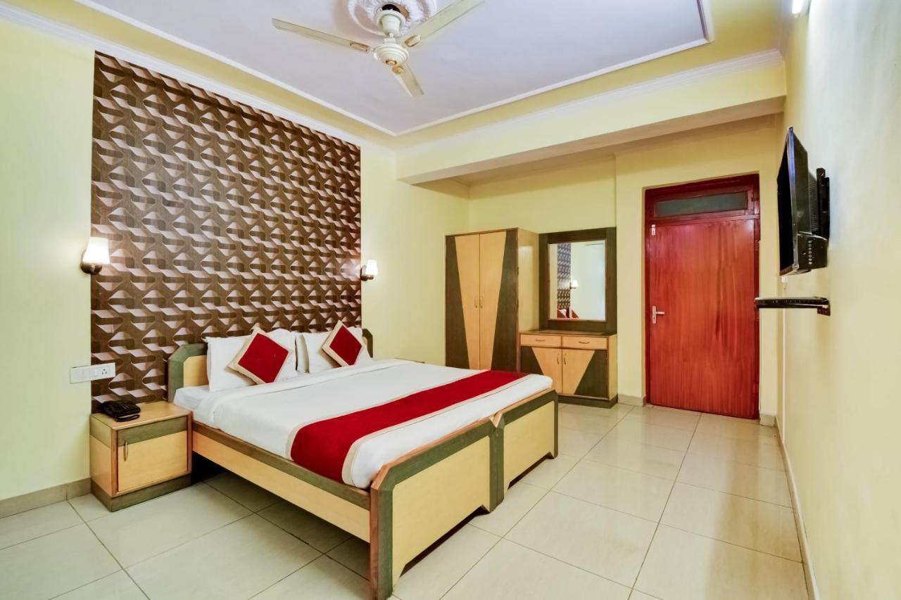 The Hotel Grace Place Inn Νέο Δελχί Εξωτερικό φωτογραφία