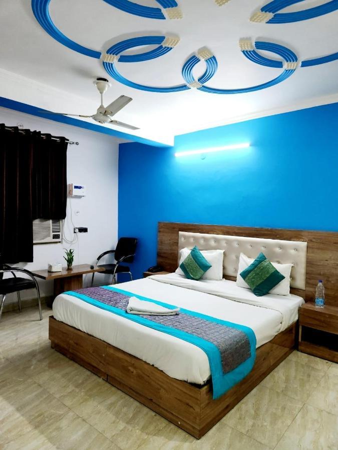 The Hotel Grace Place Inn Νέο Δελχί Εξωτερικό φωτογραφία